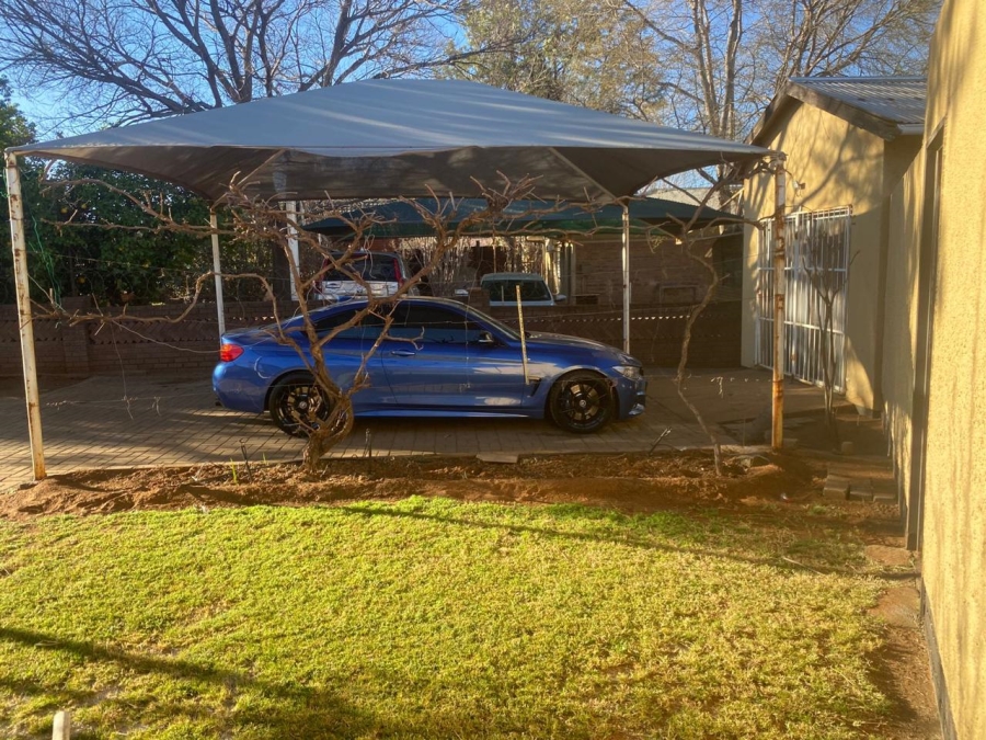 4 Bedroom Property for Sale in Kuruman Northern Cape